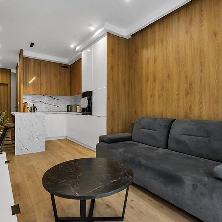Lotnisko Chopina Modern Apartment Варшава Экстерьер фото