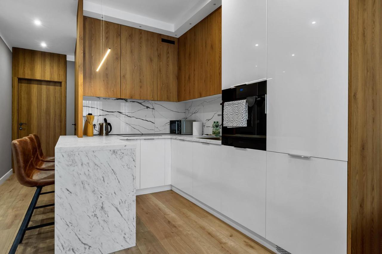 Lotnisko Chopina Modern Apartment Варшава Экстерьер фото